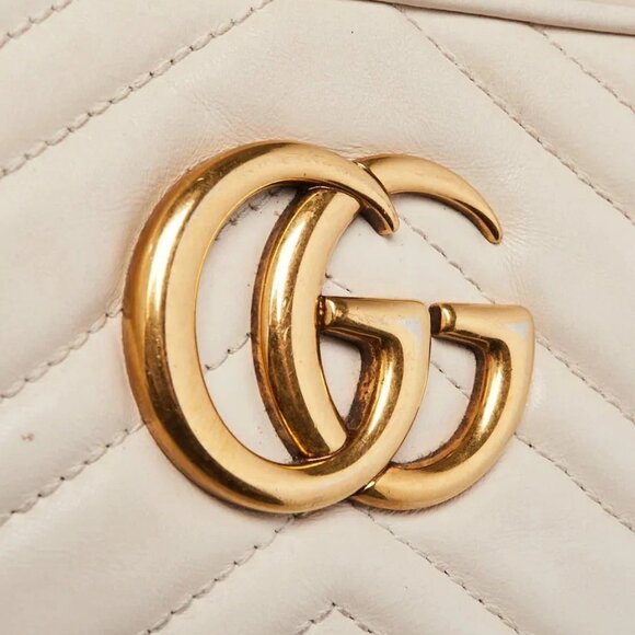 Gucci White Quilted Leather Marmont Small Camera Bag - Picture 5 of 12